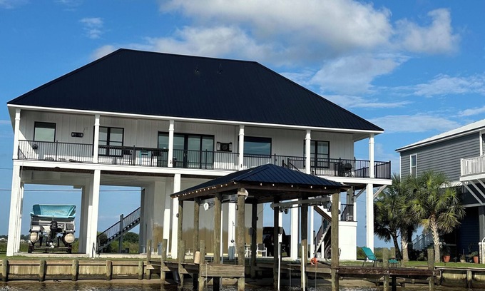 Biloxi Casa | Biloxi Waterfront Rental for Cruisin’ the Coast – 3BR/2BA House