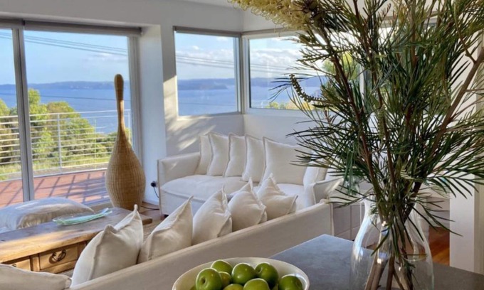 Killcare Heights Casa | 'Binalong House' by Accom Holidays