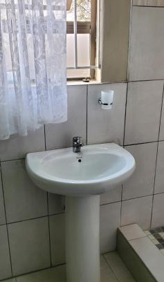 Kempton Park Casa | Binu Motel