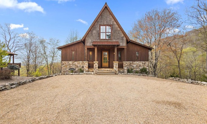 Banner Elk Casa | Birch and Squirrel Lodge