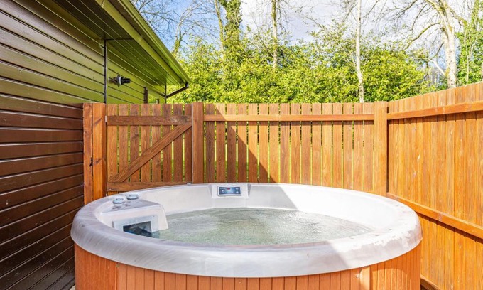Newton Stewart Chalet De Esquí | Birch Lodge 20 with Hot Tub