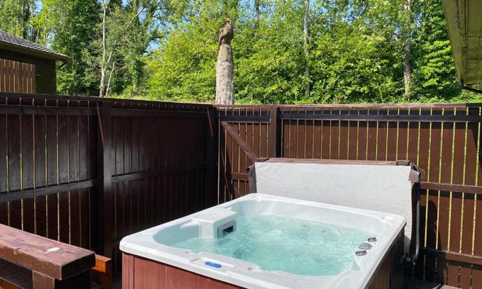 Newton Stewart Chalet De Esquí | Birch Lodge 21 with Hot Tub