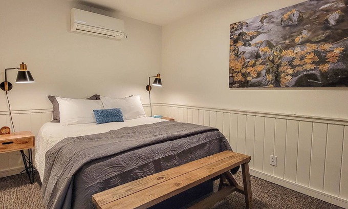 Mazama Casa | Birch Room 8 - loft room at The Inn At Mazama