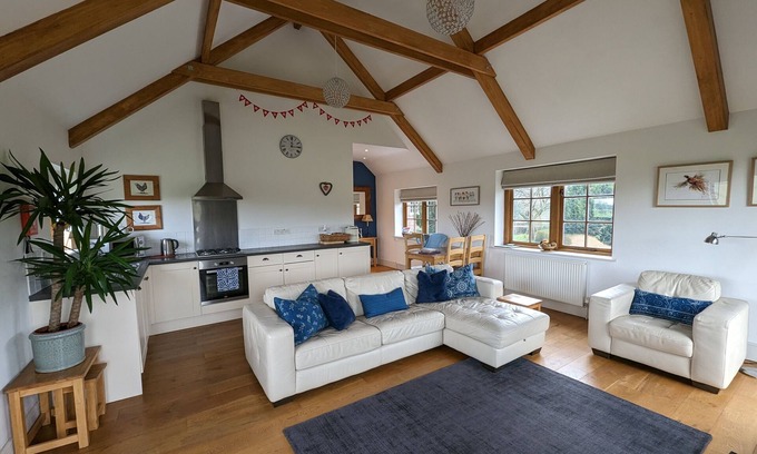 Llanvair Kilgeddin Casa | Birch Tree Barn Abergavenny ... En la frontera de Brecon Beacons