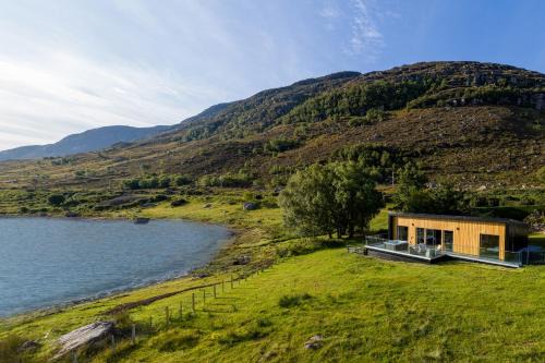 Garve Casa | Birches Lodge with Hot Tub