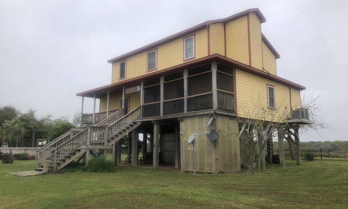 Port Bolivar Casa | Birders Paradise at the Invincible Inn
