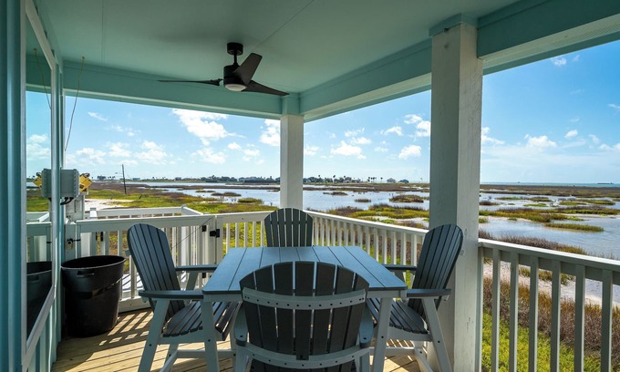Rockport Cabaña | Birds on the Bay