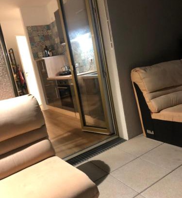 Neukoelln Apartamento | Birdsong Temple