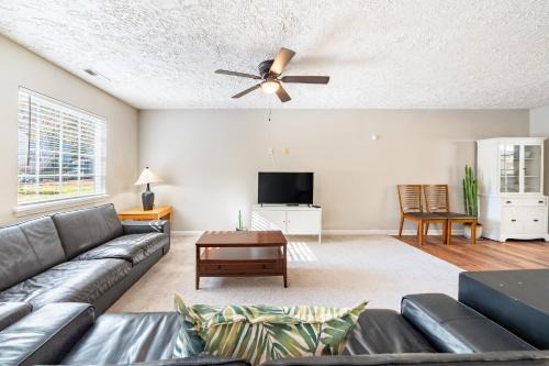 Southwest Raleigh Casa | Birdwatchers 3BR Escape Near Raleigh Trails & NCSU