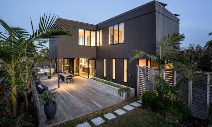 Birkenhead Casa | Birkenhead Point Beauty - quiet family home with amazing views.