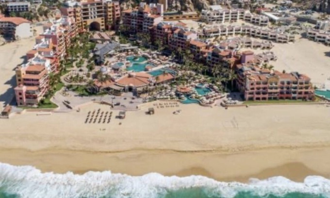 Marina Apartamento | BISBEE WEEK Black/Blue marlin tourn-on beach 2 bdrm condo.In the heart of CABO!
