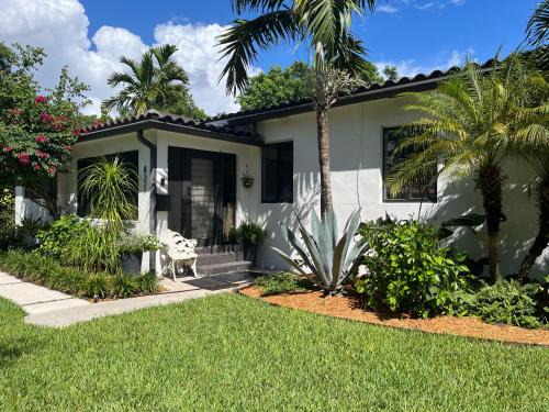 North Miami Casa | Biscayne Park Guest House