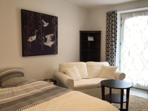 Lustin Apartamento | Black and white