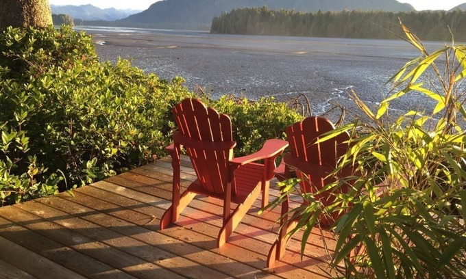 Tofino Casa | Black Bear Guesthouse