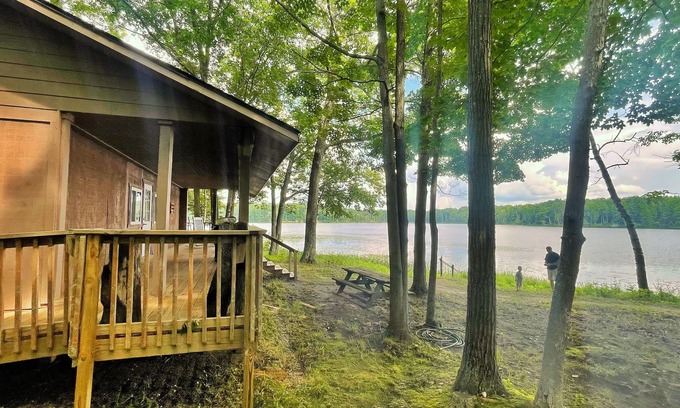 Lupton Cabina | Black Bear Lodge with Lake View