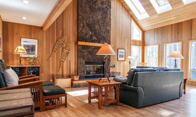 Black Butte Ranch Casa | Black Butte Ranch: NW Contemporary