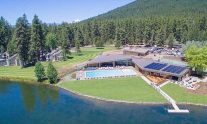 Black Butte Ranch Casa | Black Butte Ranch "Trip House" On the Golf Course