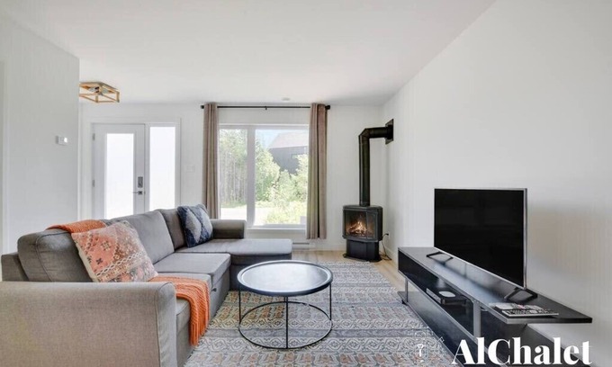 Pont-Rouge Chalet De Esquí | Black Cactus - Cozy and Modern - Spa & Sauna