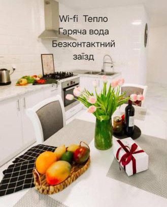 Ternopil Apartamento | Black&White Нова стильна квартира на Київській