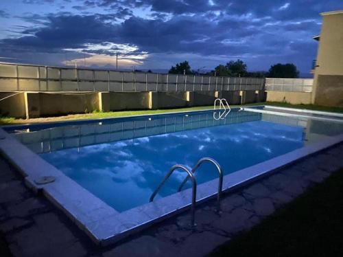 Hospital Apartamento | Blackberry house milimani apartments