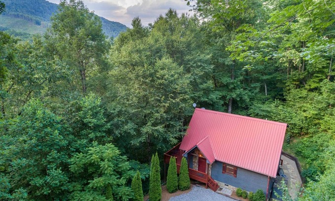 Sylva Cabina | Blackberry Ridge – A North Carolina Dream Vacation Spot – Very Secluded!