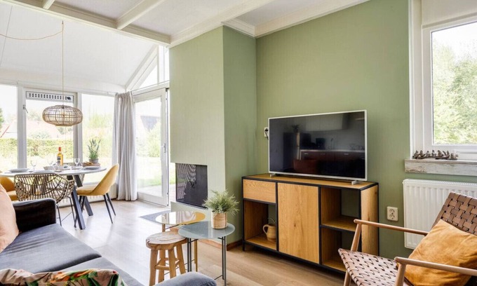 Zwiggelte Casa | Blackbird | Holiday home with large sunny garden