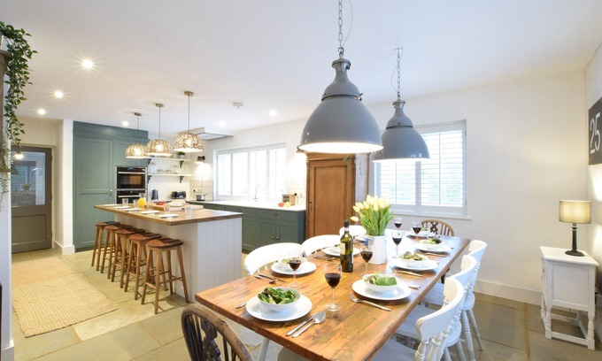 Wenhaston Cabaña | BLACKSHORE HOUSE, WENHASTON, pet friendly in Halesworth