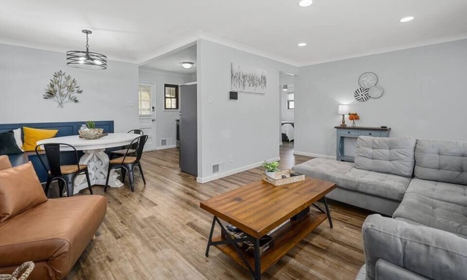 St. Louis Casa | Blair's South City House - Long Stays Welcome