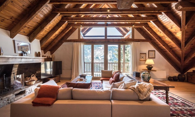 Baqueira Chalet De Esquí | Blanhiblar by Totiaran