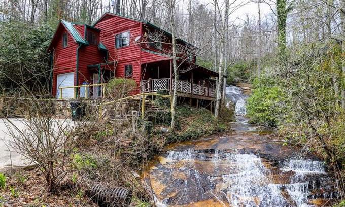 Franklin Chalet De Esquí | Blaster's Point