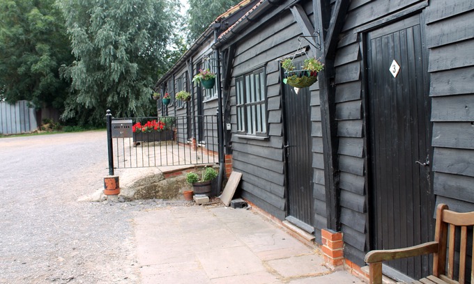 Stebbing Hotel | Blatches Farm