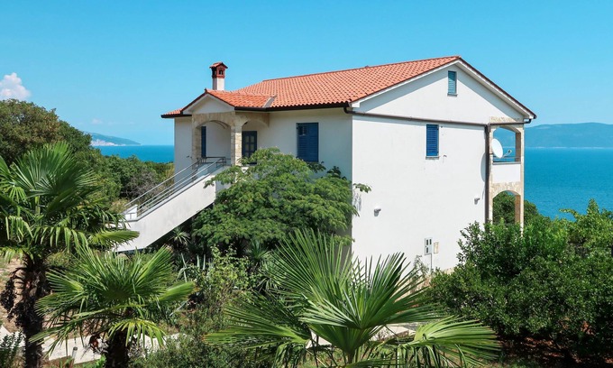 Ravni Apartamento | Blazina by Interhome