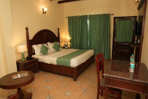 The Mall Road Hotel | Bliss&CoManor