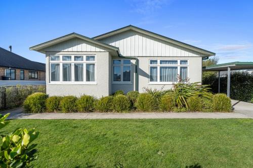 Blenheim Casa | Bliss on Barratt - Blenheim Holiday Home