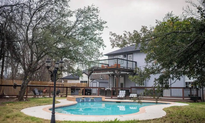 McNeil Casa | Bliss Retreat