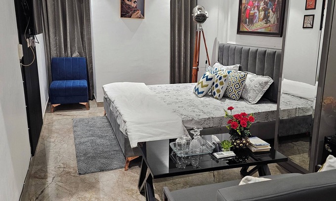 Chandigarh Apartamento | Bliss Stay-bedroom apartment with AC, WiFi in fantastic Zirakpur