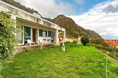 Porto Moniz Casa | Blissful Haven - Soulful Stays