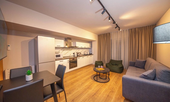 Tirana Apartamento | Blloku Unique Apartments 2
