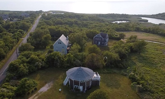 New Shoreham Casa | Block Island Home - 4 Bedroom home on West Beach Road w/ Panoramic Ocean Views