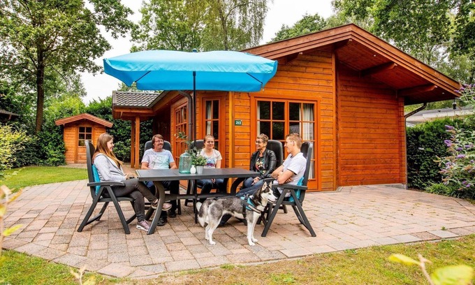 Municipality of Ede Chalet De Esquí | ✓ Blokhut at Landgoed de Scheleberg ✓ Holiday home for 5 persons ✓ Situated in Lunteren (Gelderland) ✓ Holiday park at the Veluwe ✓ Book directly at the park