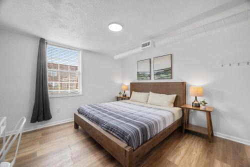 Pittsburgh Casa | Bloomfield Pittsburgh C Stylish and Cozy Private Bedroom, Shared Bathroom, with Free Parking
