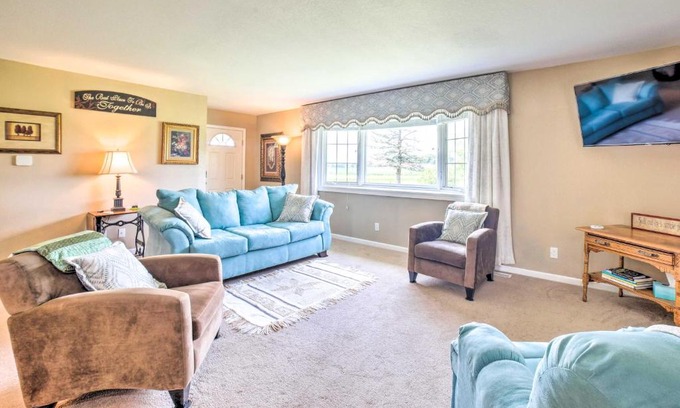Lane Casa | Bloomington Family Home - Private Deck and Yard