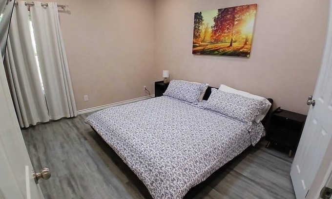 Nacogdoches Apartamento | Blue 202, 2 mins to SFA apt center NAC city, 2br2baths3beds+sofa-bed