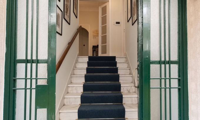 Athens Apartamento | Blue Ark Lavish Sauna Suite