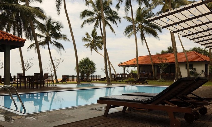 Pinwatta Hotel | Blue Beach