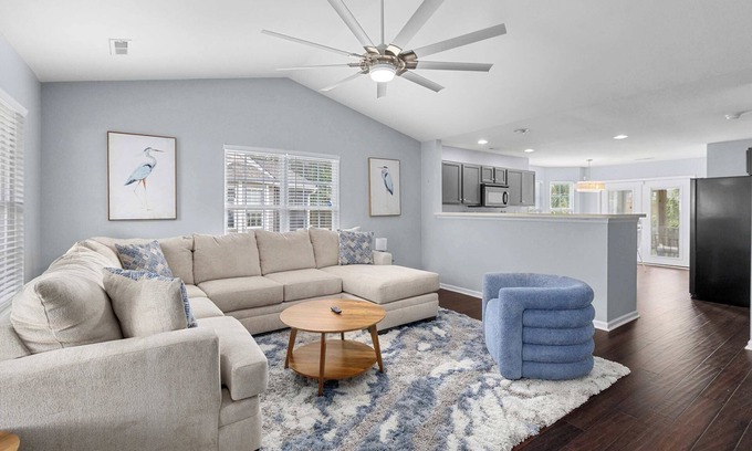 Charleston Casa | Blue Belle - Across from Pool near Credit One