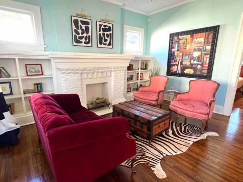 Central Oklahoma City Casa | Blue Bungalow near OU Med/Downtown