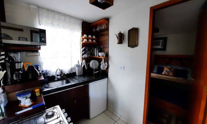 Paraty Apartamento | Blue container house