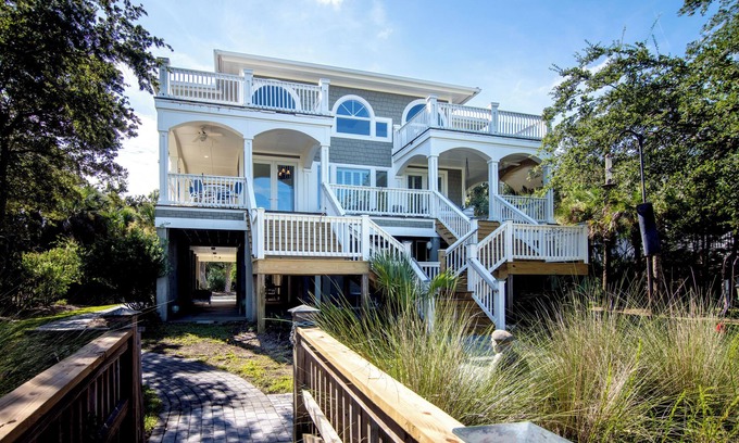 Edisto Island Casa | Blue Crab Basin | Marshfront Retreat with Private Tidal Dock | 3 Blocks to Beach Access