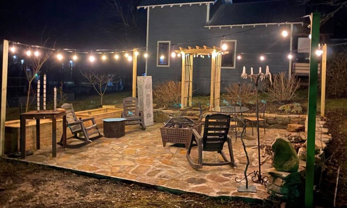 Mentone Cabaña | Blue Crest Cottage-steps to downtown Mentone